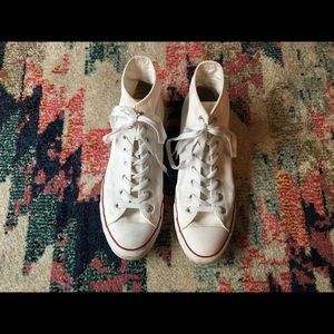 White Men’s Classic Converse 10.5